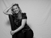 Regine sitzend 